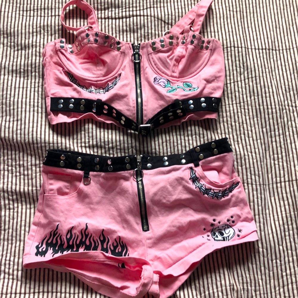 Two piece baby pink biker set💗